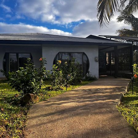 Hotel Hanau'Eepe Hanga Roa Exterior photo