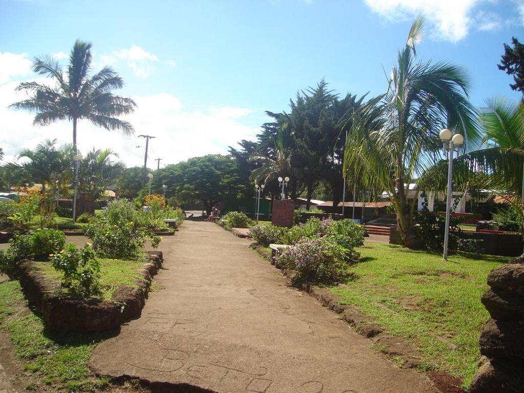 Hotel Hanau'Eepe Hanga Roa Exterior photo